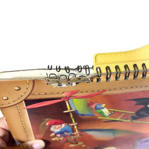 A Trip To Woodland A Suitcase Full Of Stories & Games by Jane & Sarah Brierley - Picture 8 of 12